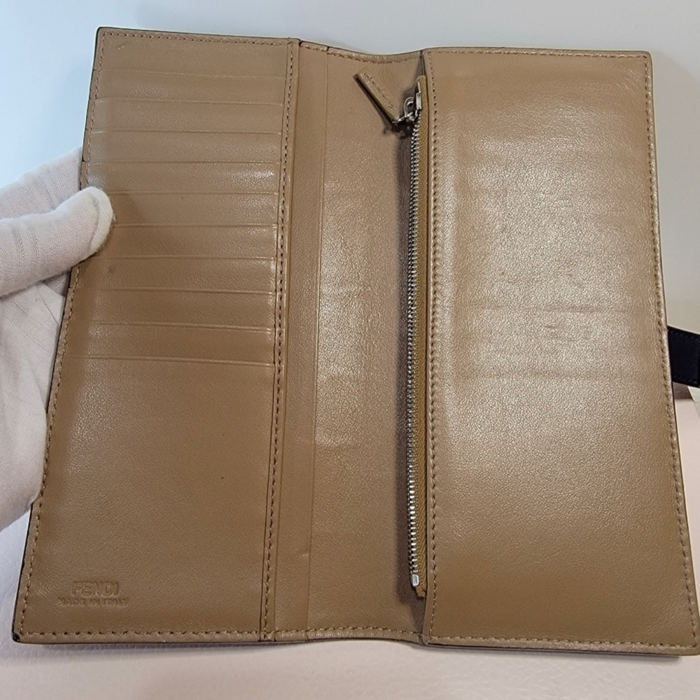 Authentic Fendi Wallet - Picture 5 of 11